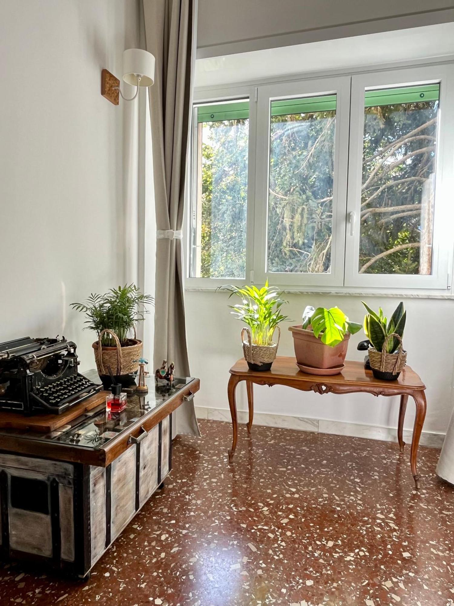 Casa Vacanze Gli Oleandri Bracciano  Bagian luar foto