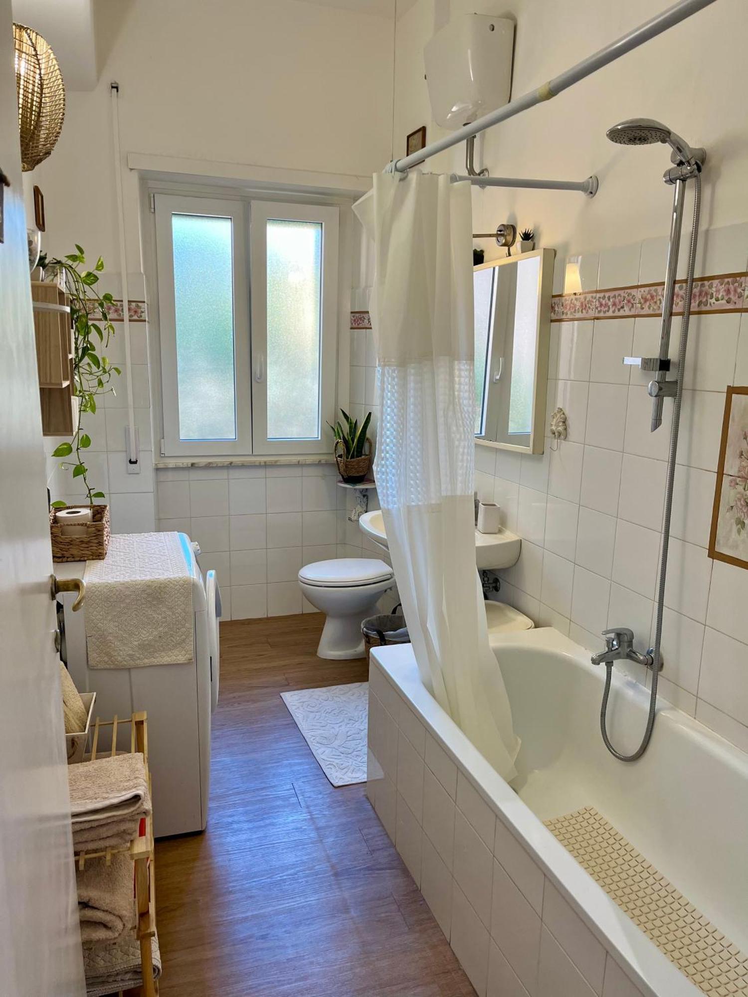 Casa Vacanze Gli Oleandri Bracciano  Bagian luar foto